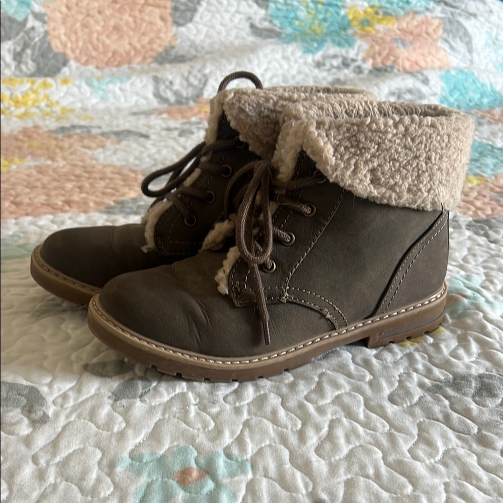 Women’s boots